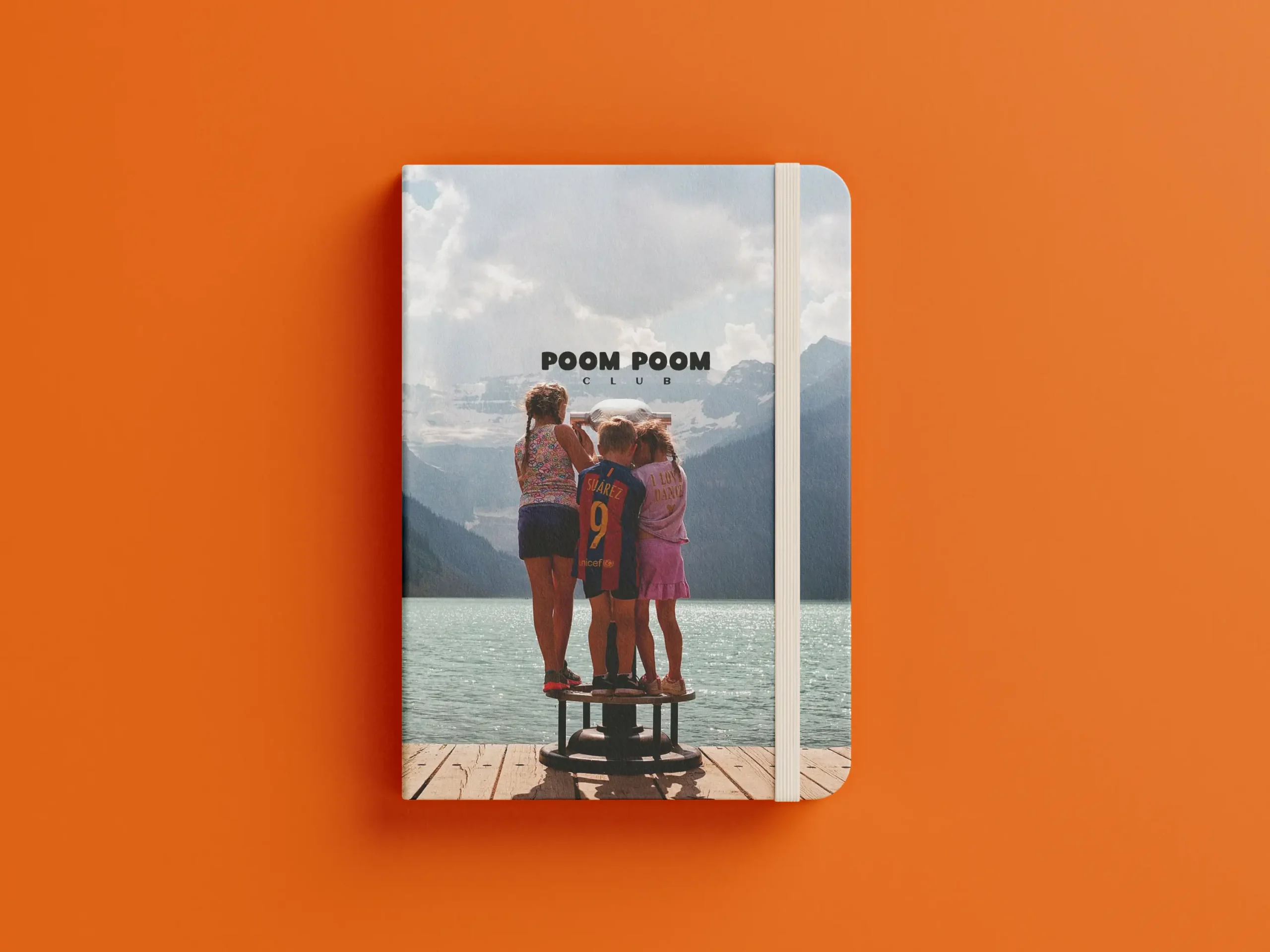 Image produit carnet de notes avec des enfants face à un lac en couverture