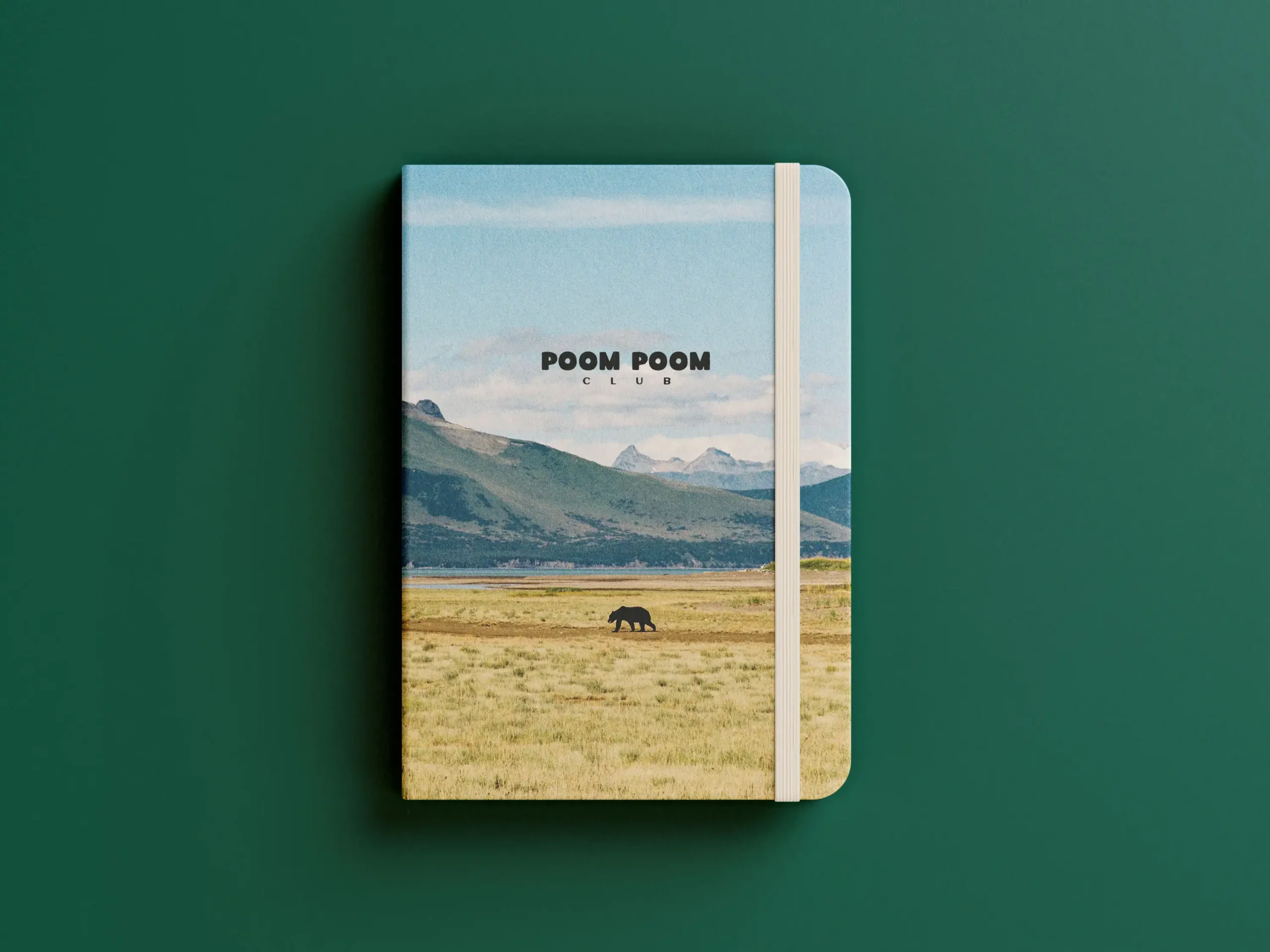 Carnet de notes avec un ours dans une plaine